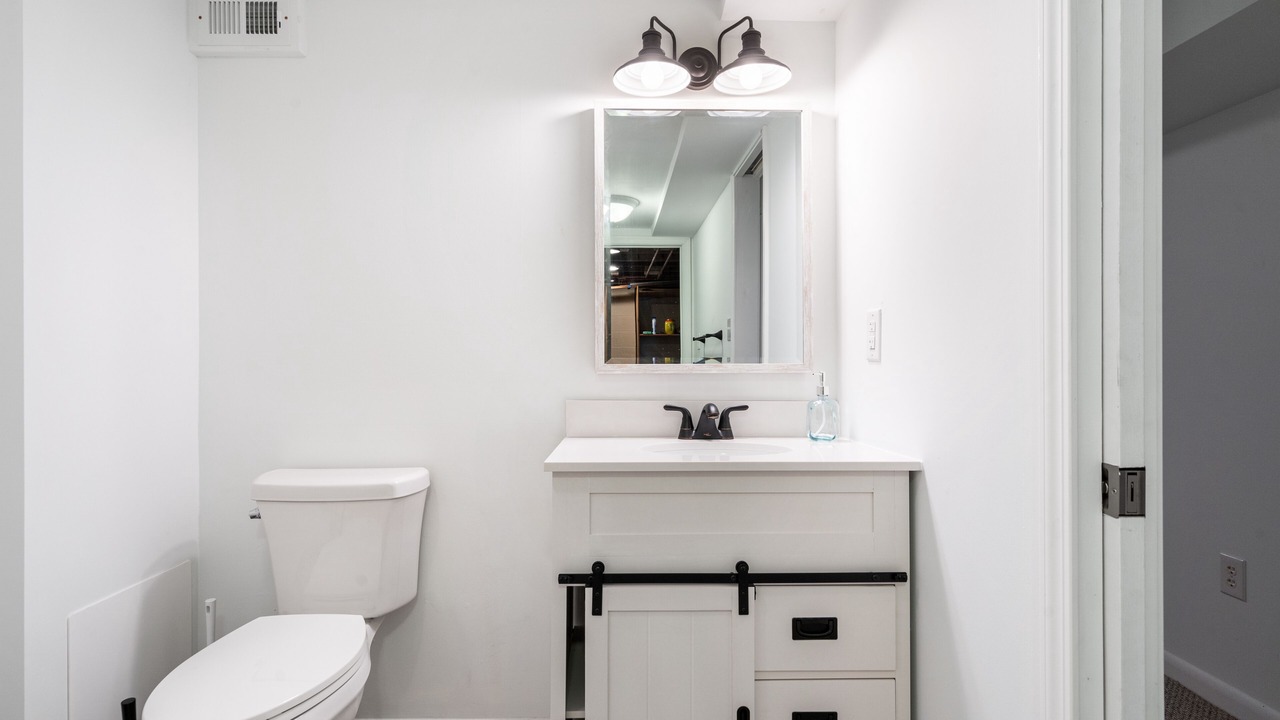 Photo of Bathroom in Linden