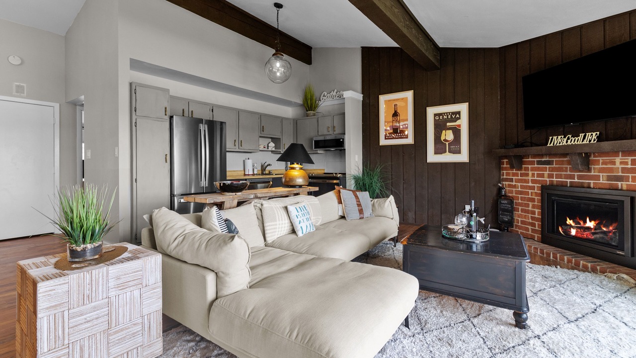 Photo of Livingroom in Lake Geneva