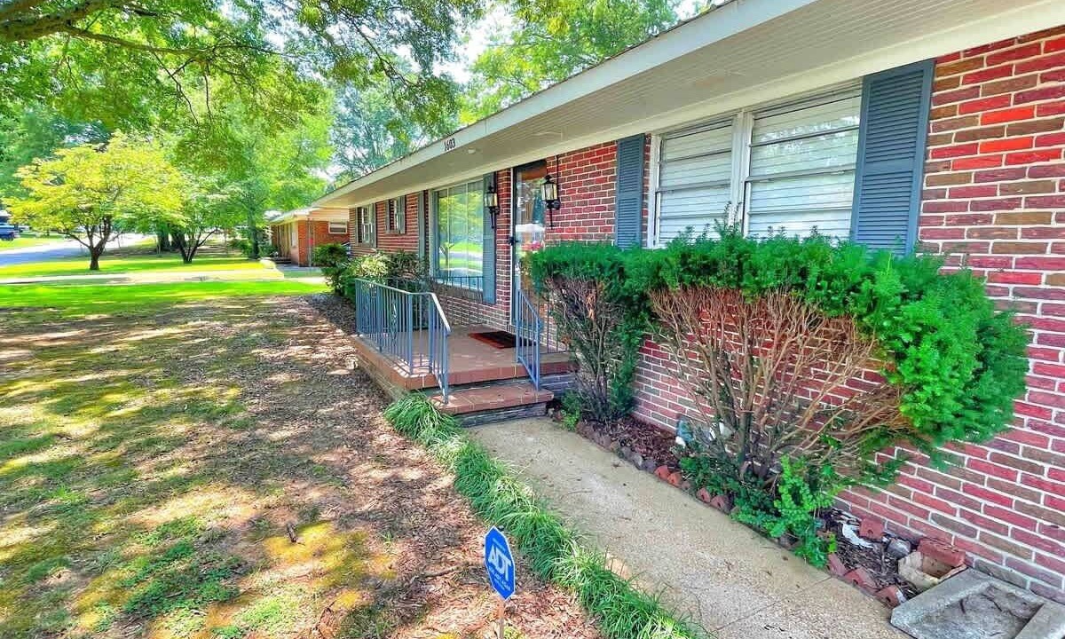 Photo of Outdoor in Decatur