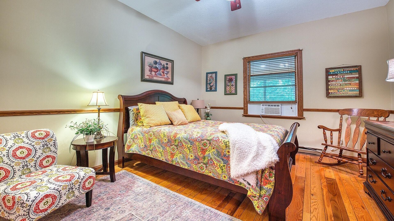 Photo of Bedroom in Maggie Valley
