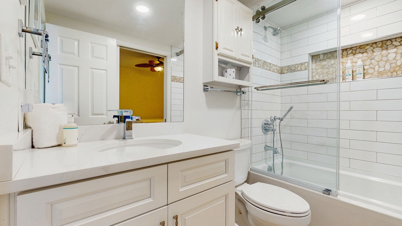 Photo of Bathroom in Rosemary Beach