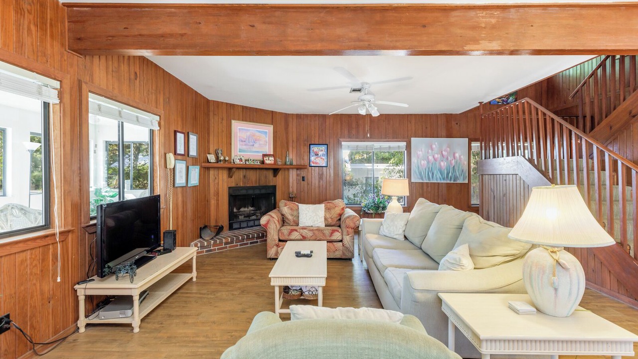 Photo of Livingroom in Grayton Beach
