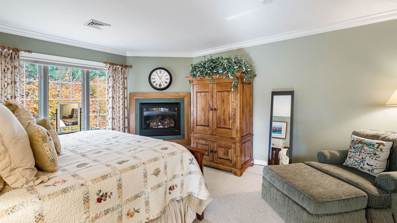 Photo of Livingroom in Stowe Area