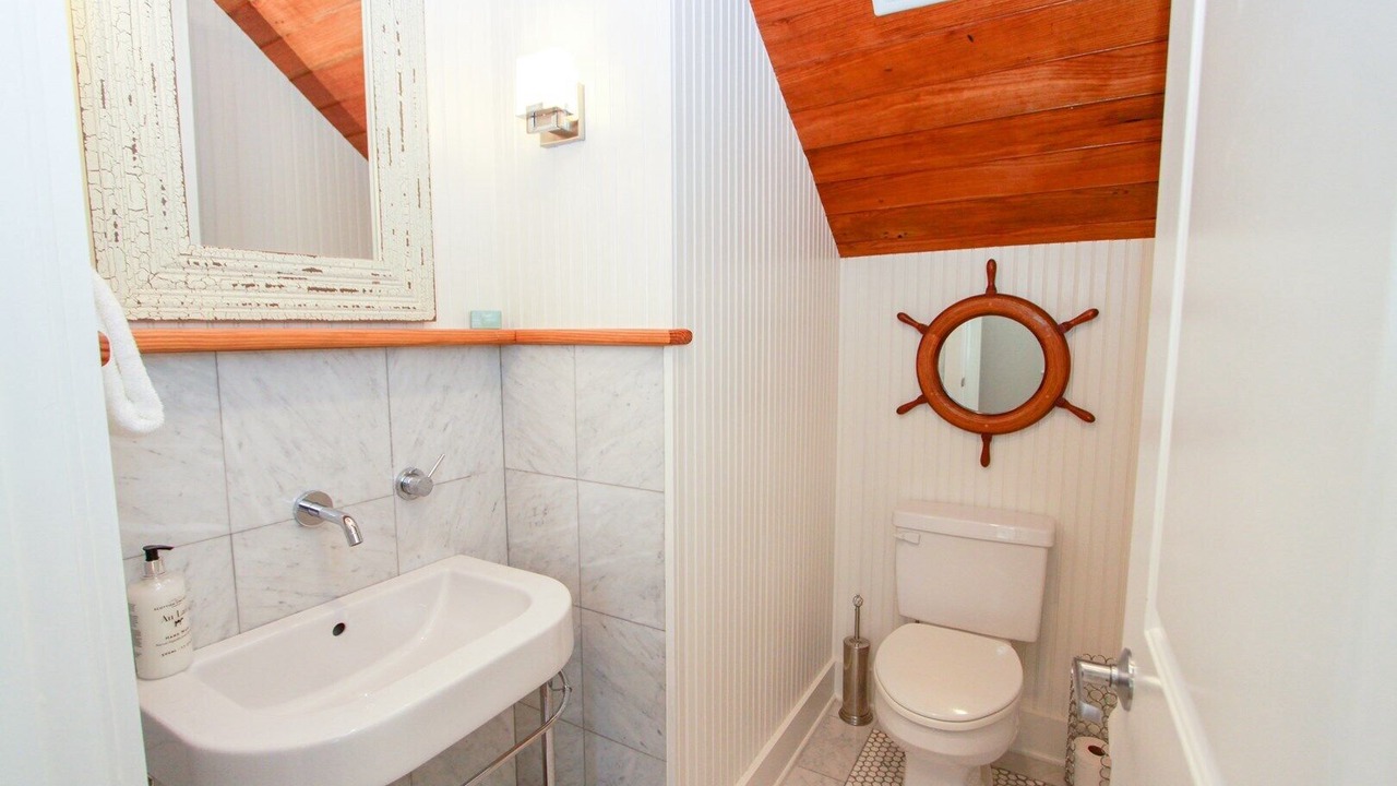 Photo of Bedroom in Seagrove Beach