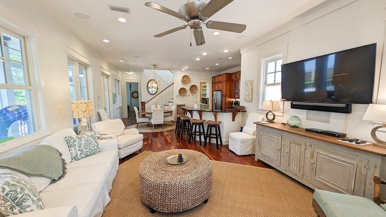Photo of Bedroom in Seagrove Beach