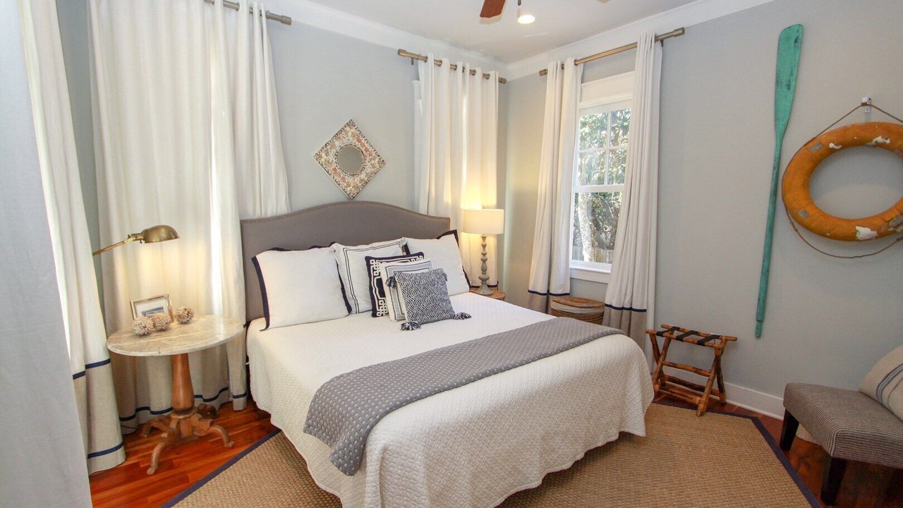 Photo of Bedroom in Seagrove Beach
