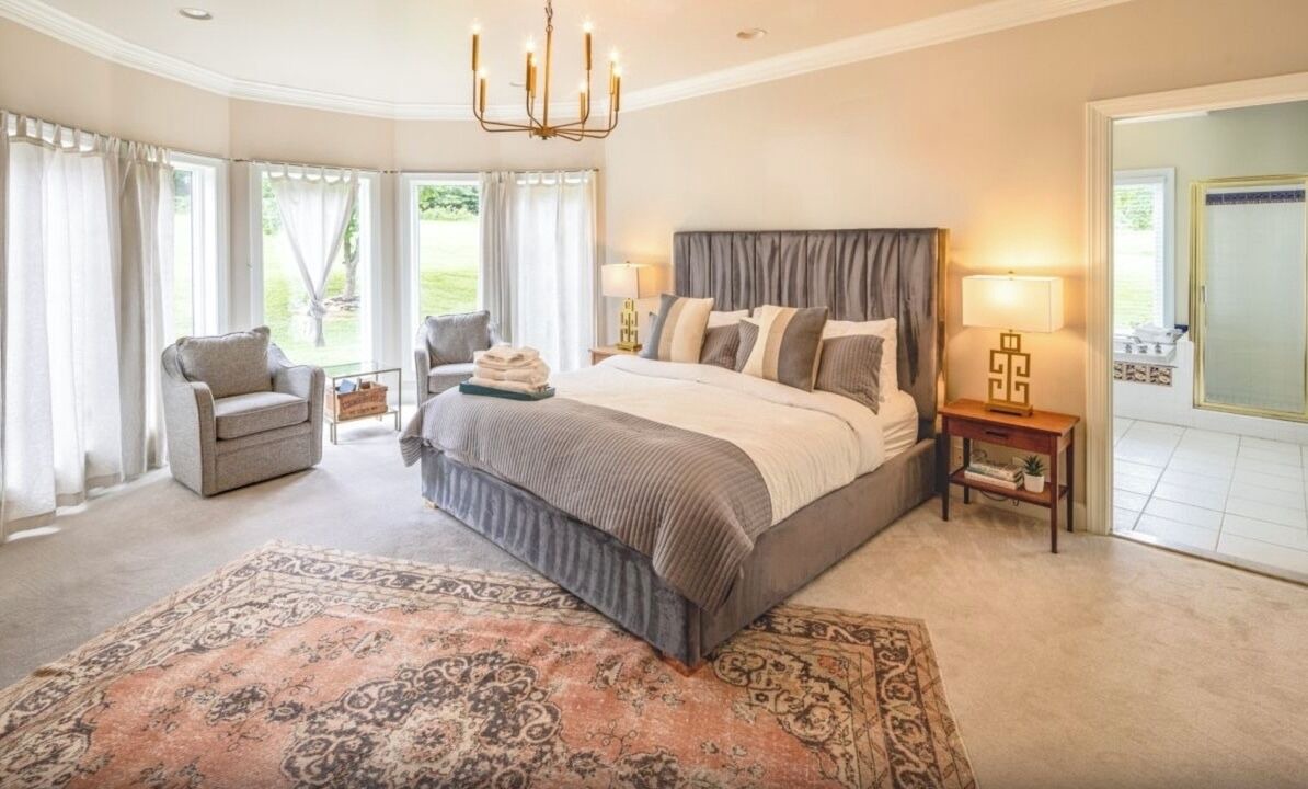 Photo of Bedroom in Round Hill