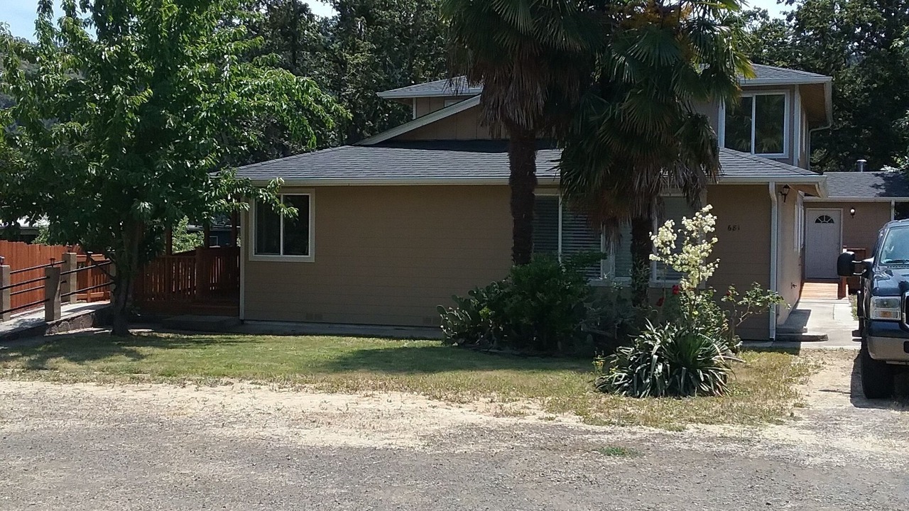 Photo of Outdoor in Roseburg