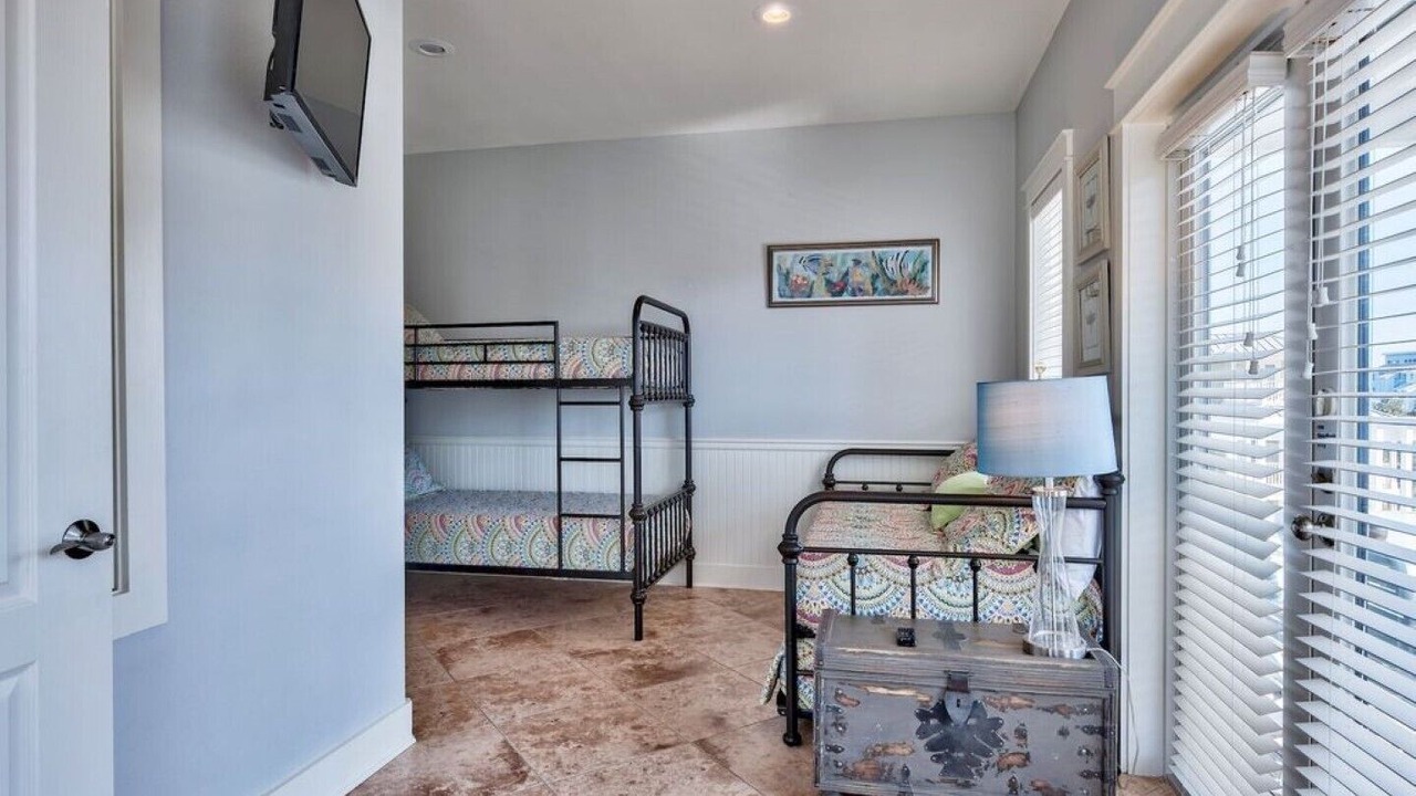 Photo of Bedroom in Seagrove Beach