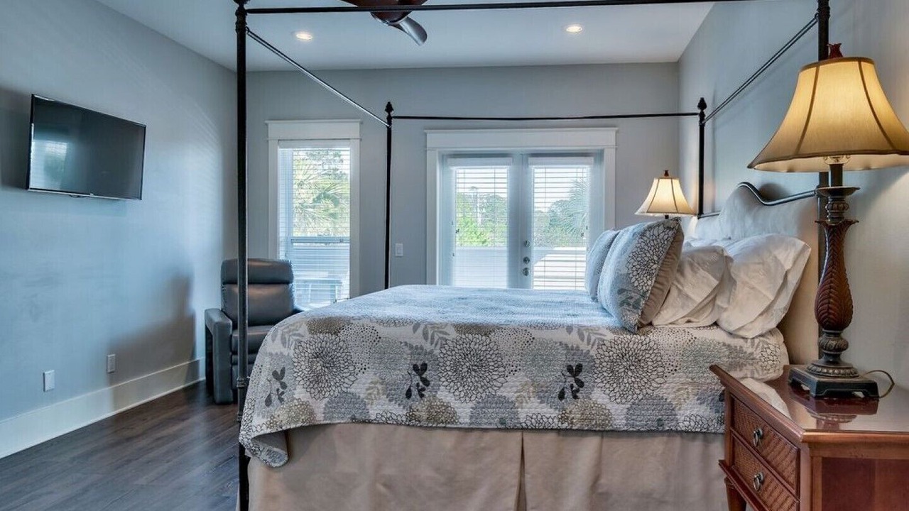 Photo of Bedroom in Seagrove Beach
