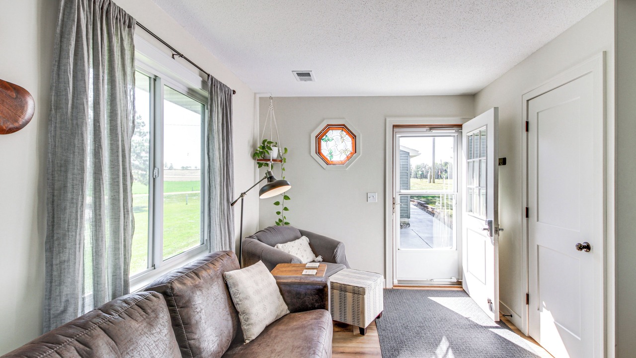 Photo of Livingroom in Alexandria