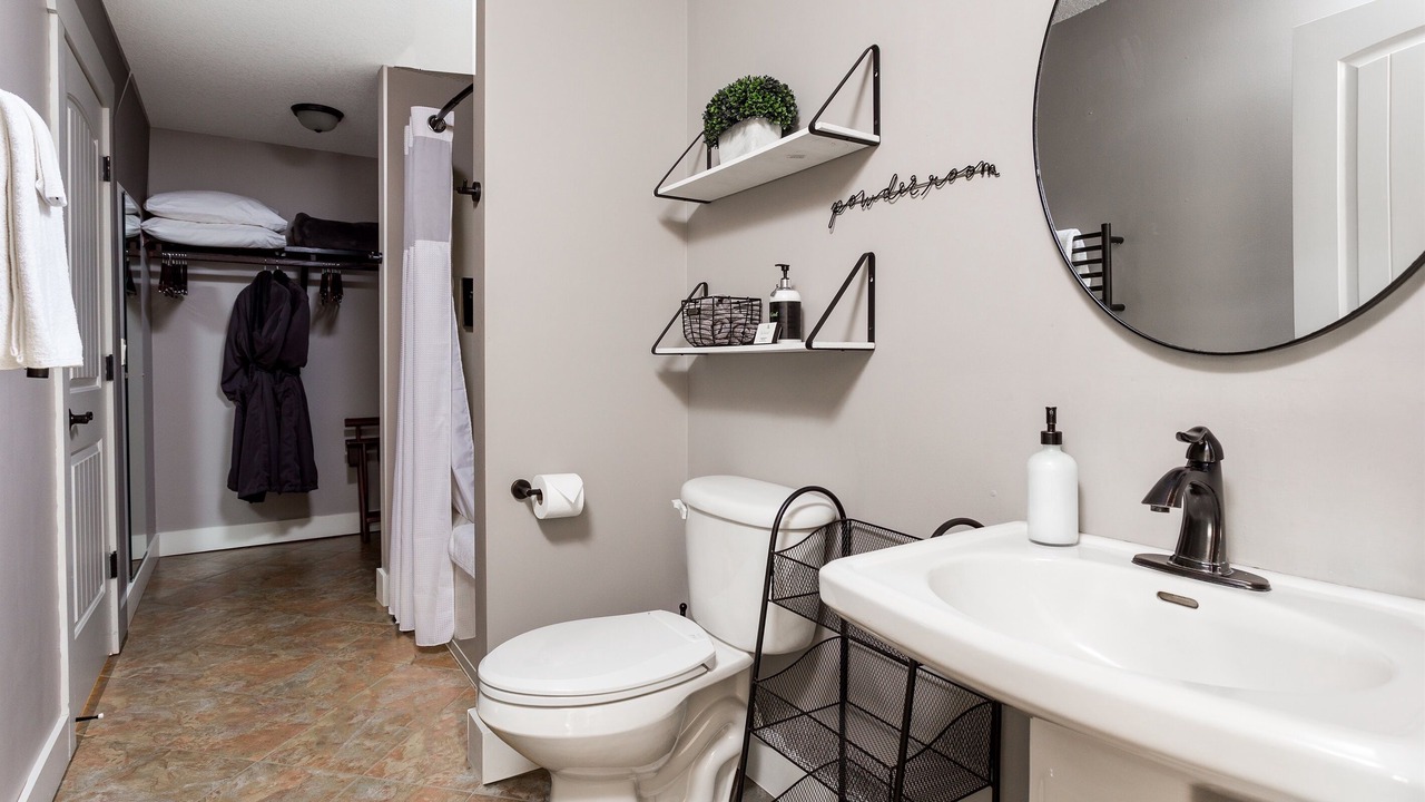 Photo of Bathroom in Skyland