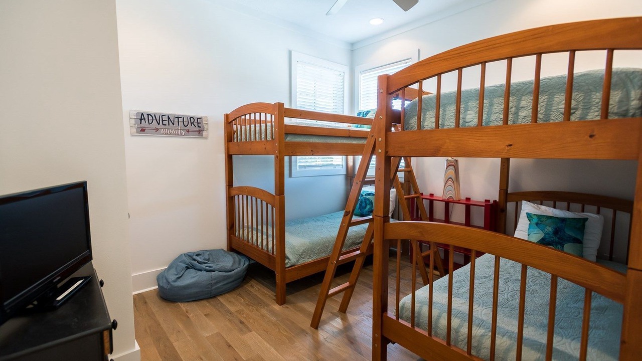 Photo of Bedroom in Gulf Trace