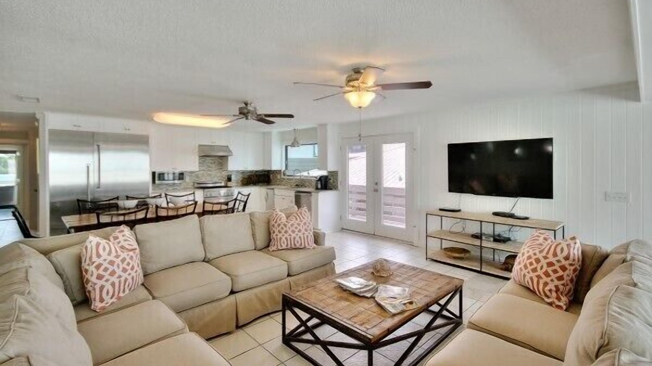 Photo of Livingroom in Grayton Beach