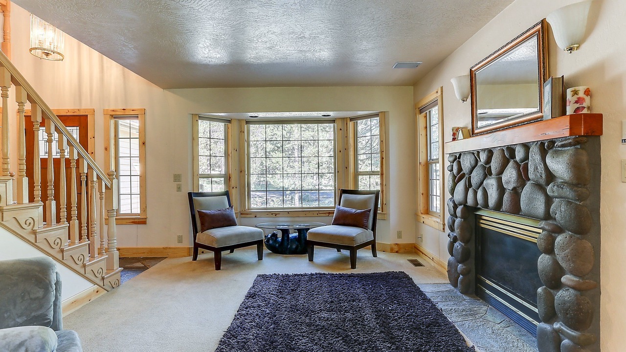 Photo of Livingroom in Deer Park