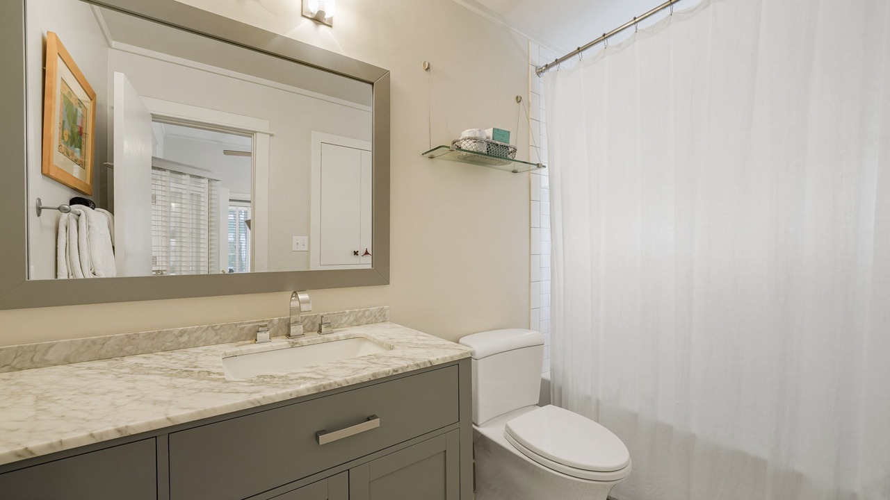 Photo of Bathroom in Seaside