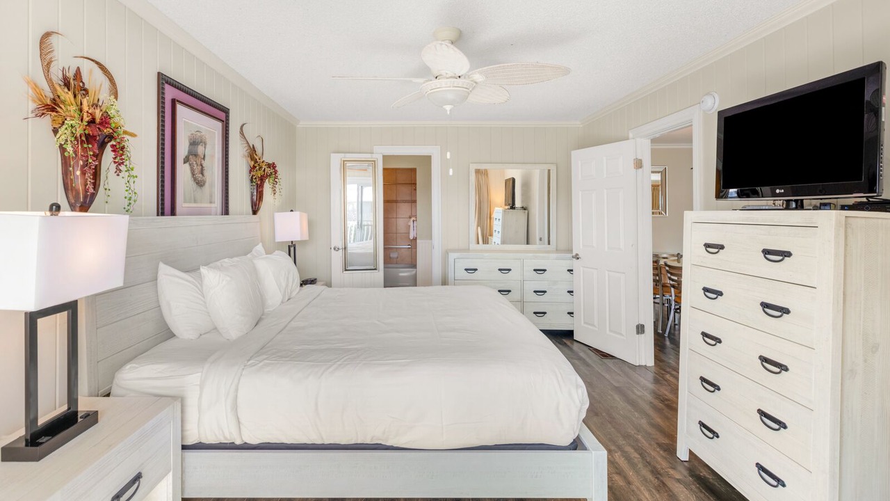 Photo of Bedroom in Seagrove Beach