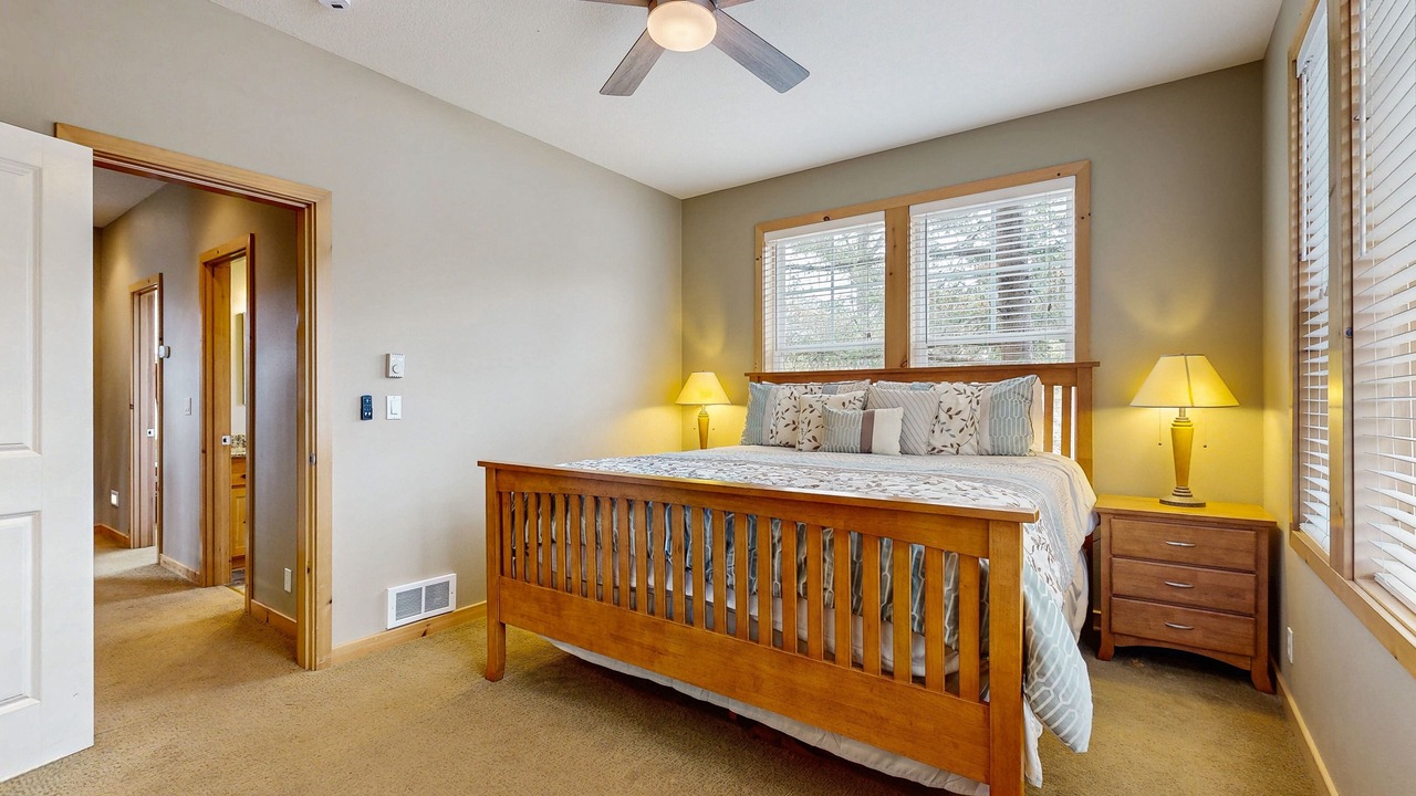 Photo of Bedroom in Neskowin