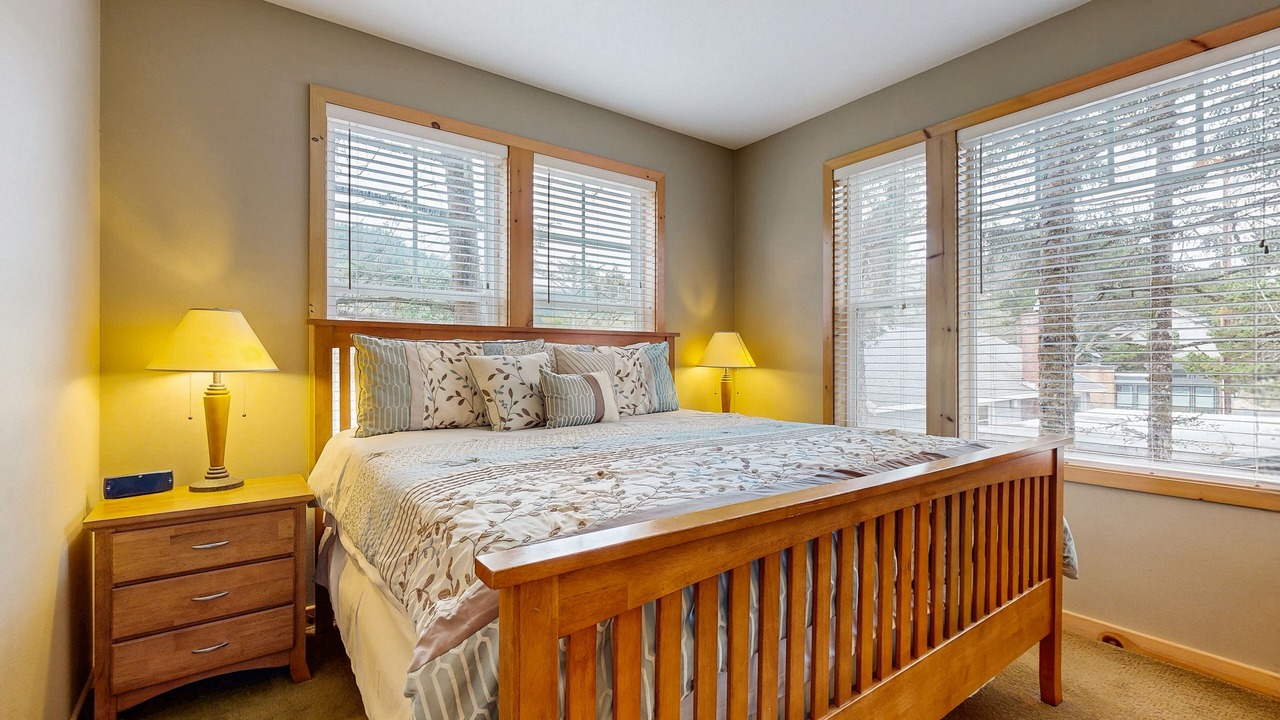 Photo of Bedroom in Neskowin