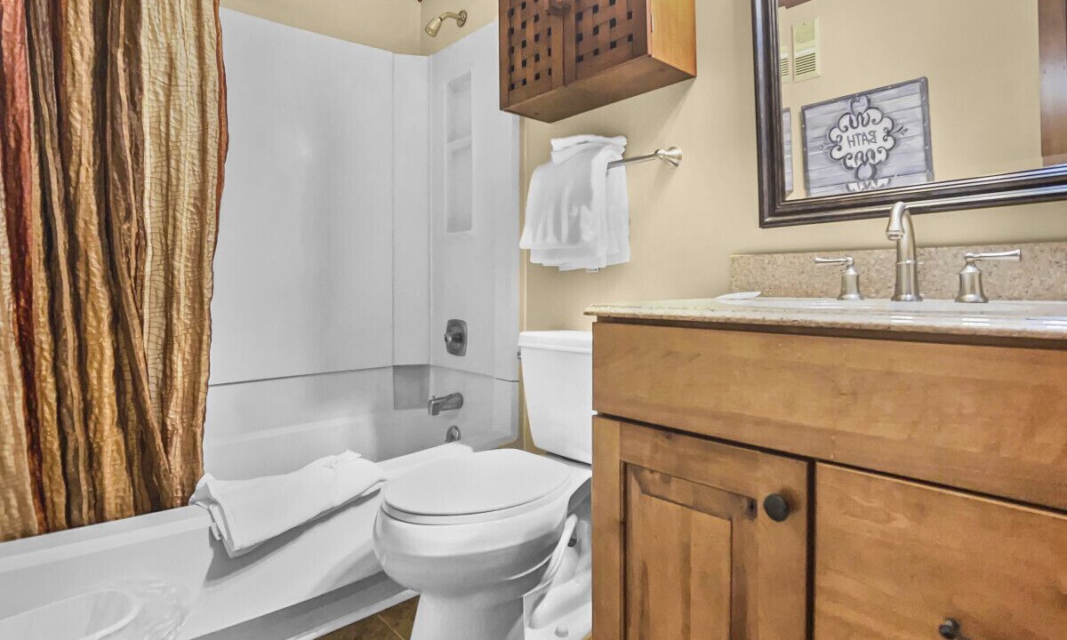 Photo of Bathroom in Edray