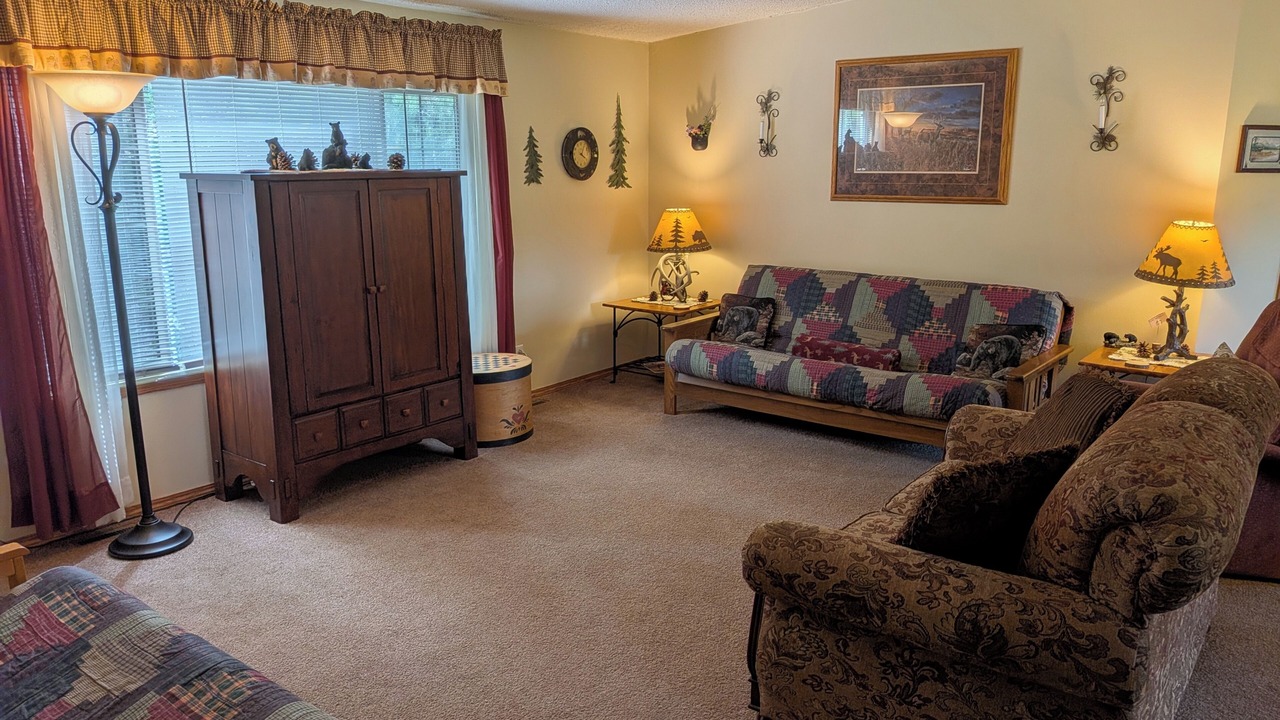 Photo of Livingroom in Custer