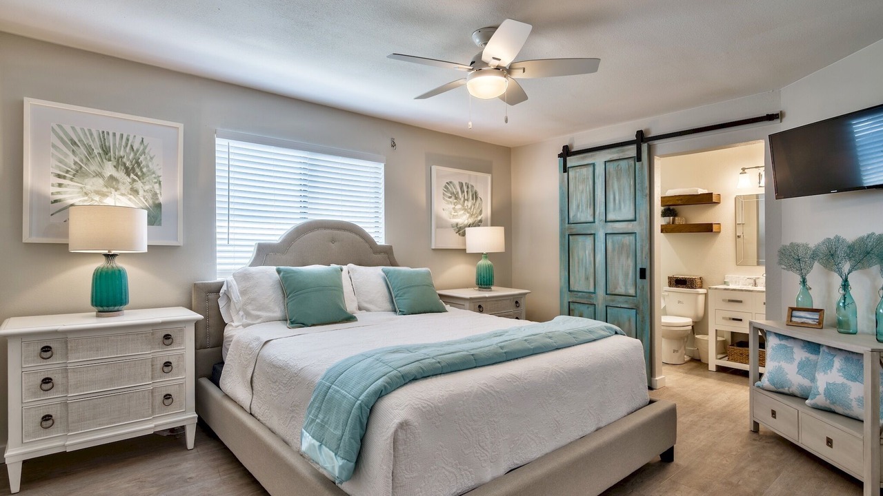 Photo of Bedroom in Seacrest
