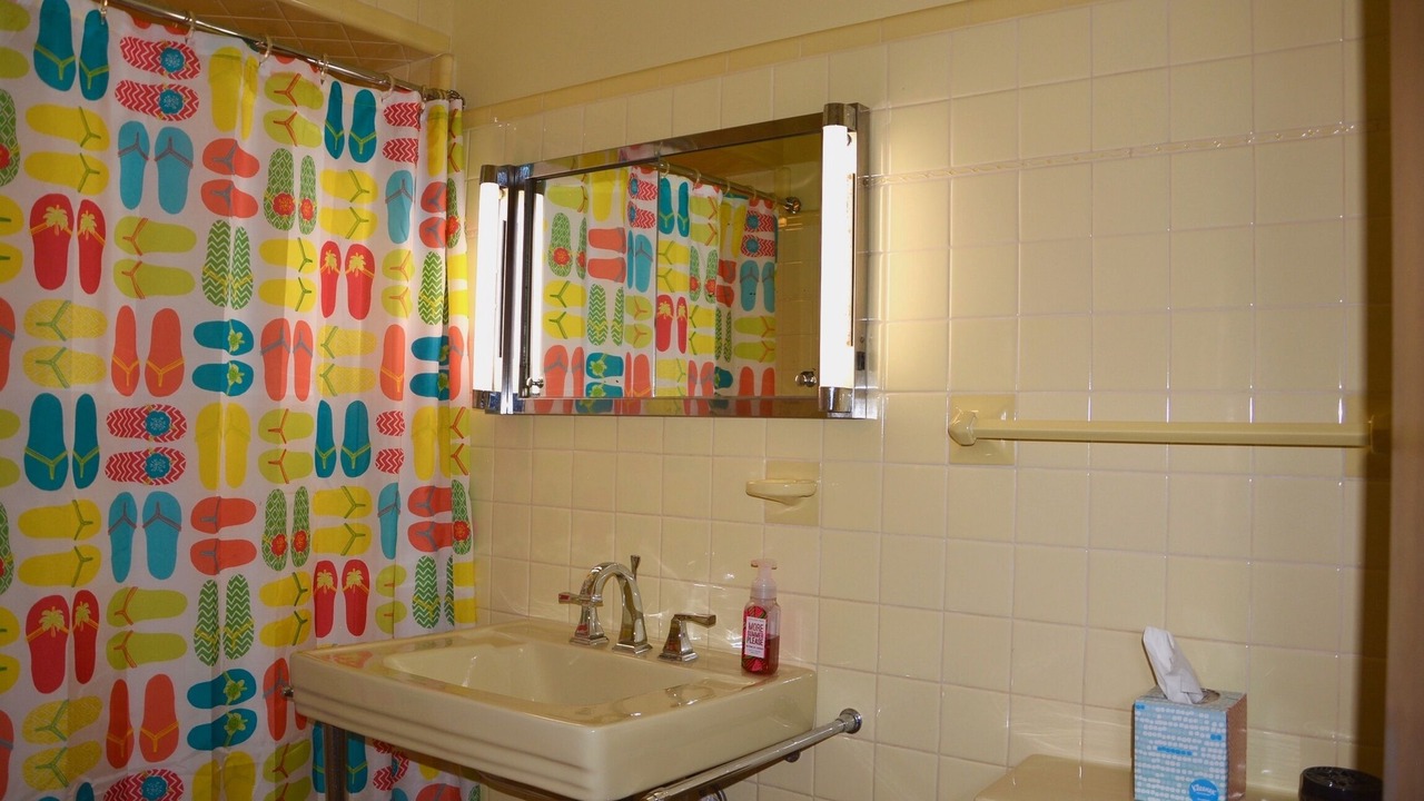 Photo of Bathroom in Gobles