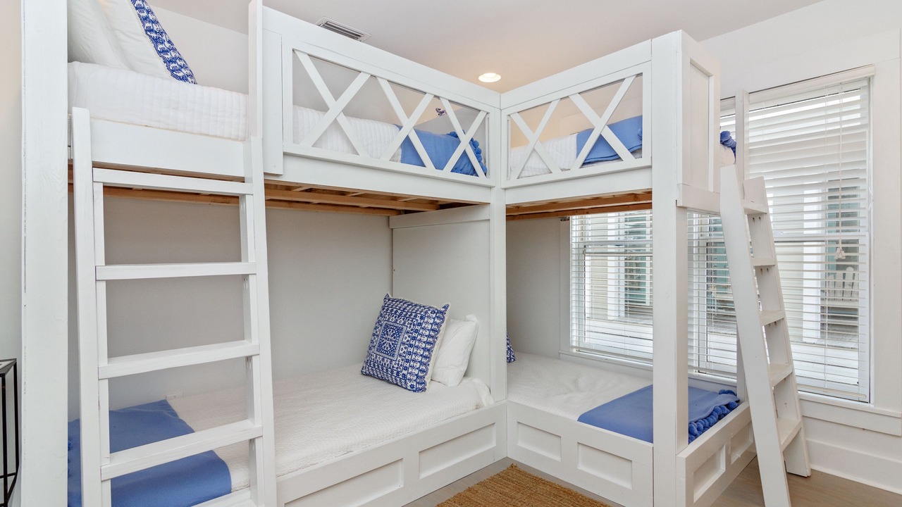 Photo of Bedroom in Seaside