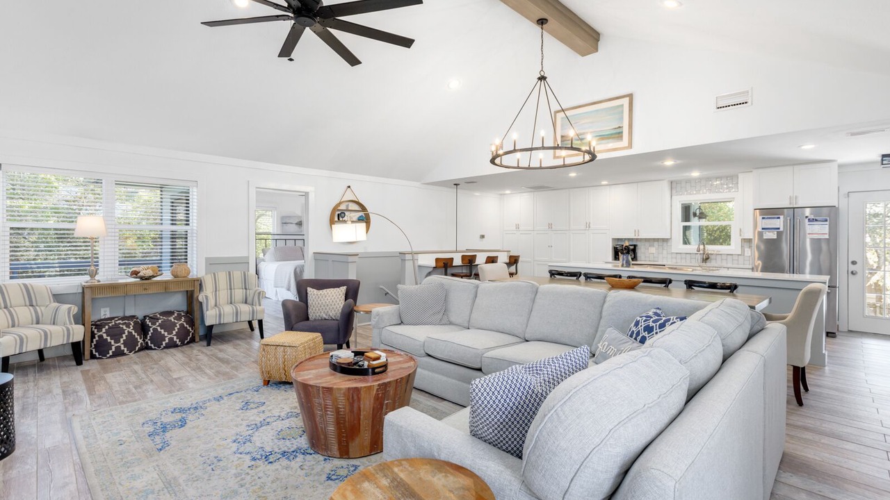 Photo of Livingroom in Gulf Trace