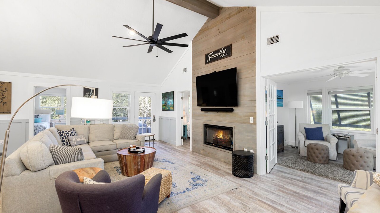 Photo of Livingroom in Gulf Trace