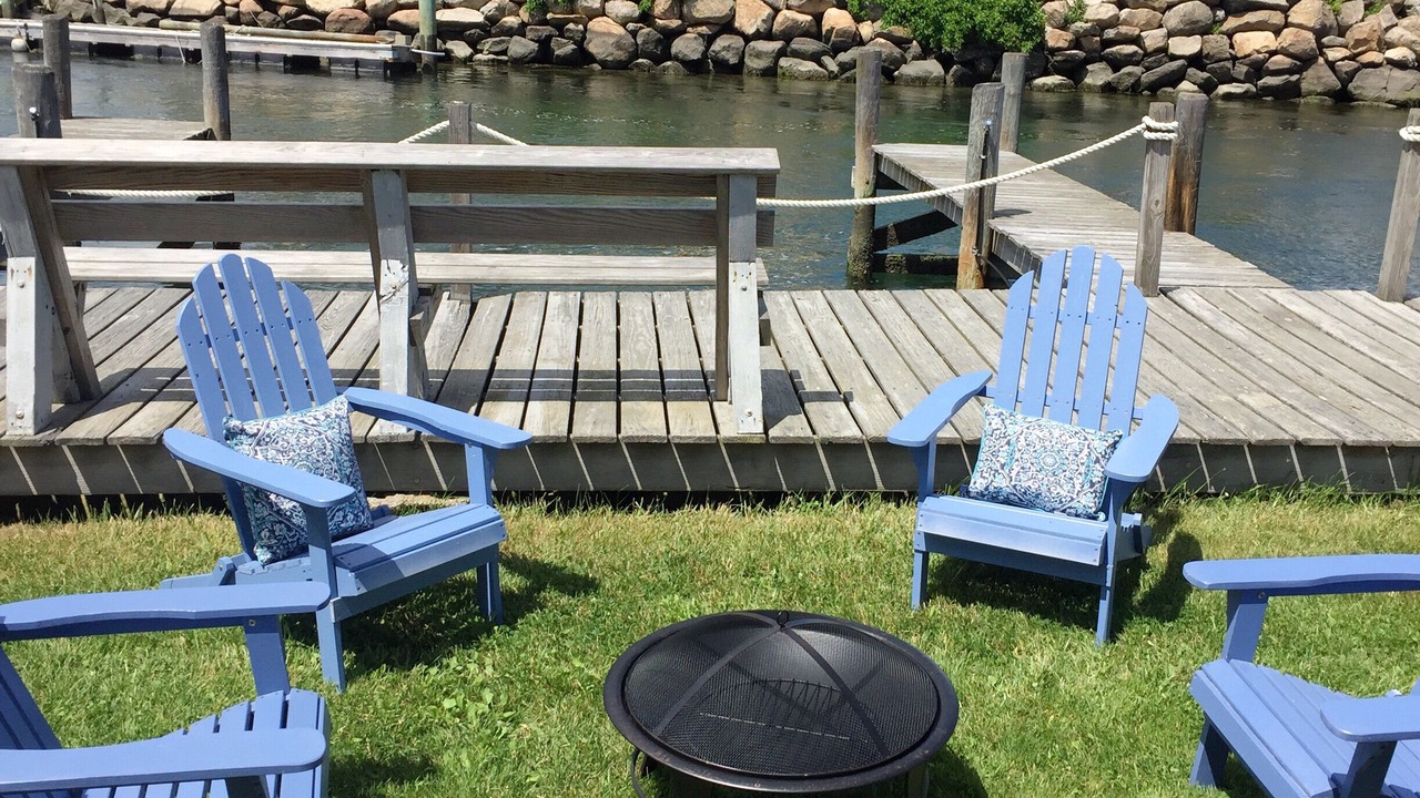 Photo of Patio Balcony in Snug Harbor