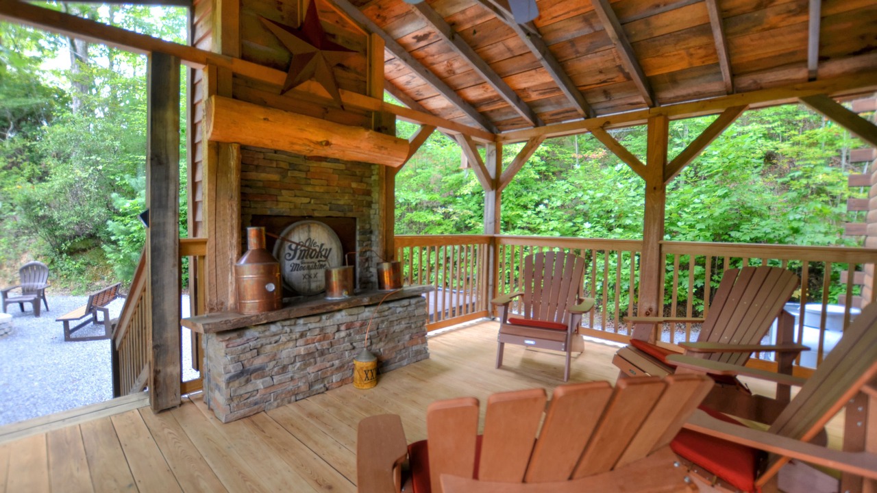 Photo of Patio Balcony in Bryson City