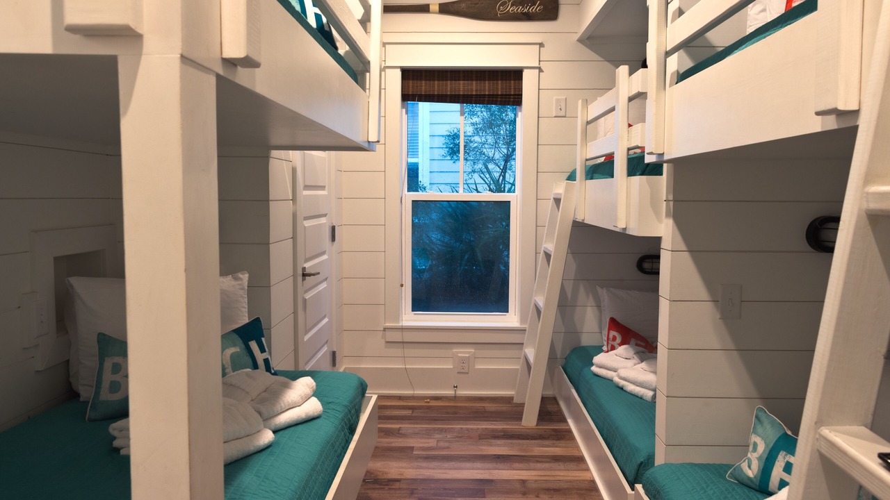 Photo of Bedroom in Seagrove Beach