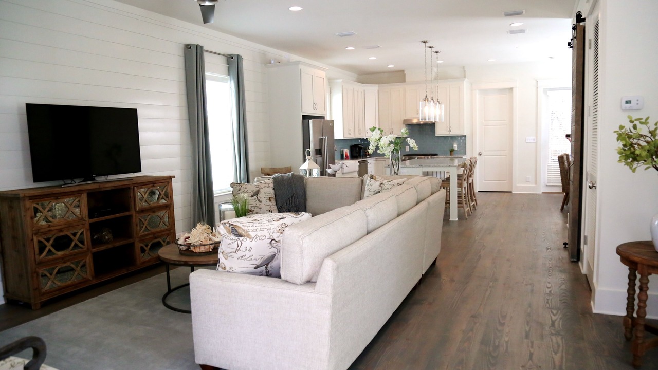 Photo of Livingroom in Greenway Park