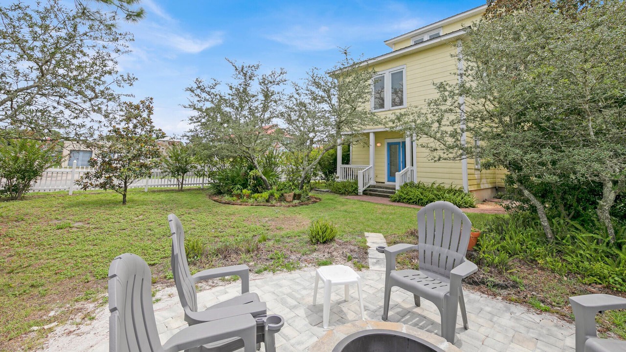 Photo of Patio Balcony in Village of Sugar Beach