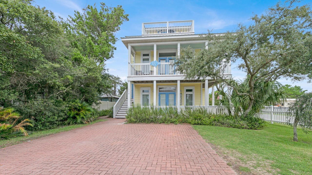 Photo of Outdoor in Village of Sugar Beach