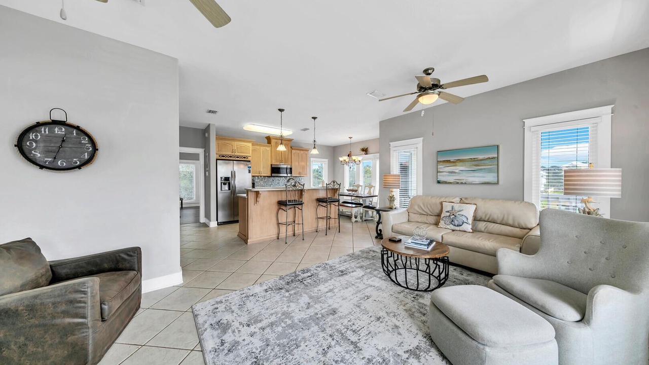 Photo of Livingroom in Village of Sugar Beach