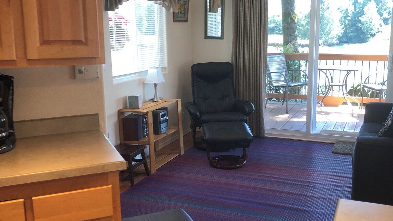 Photo of Livingroom in Nehalem