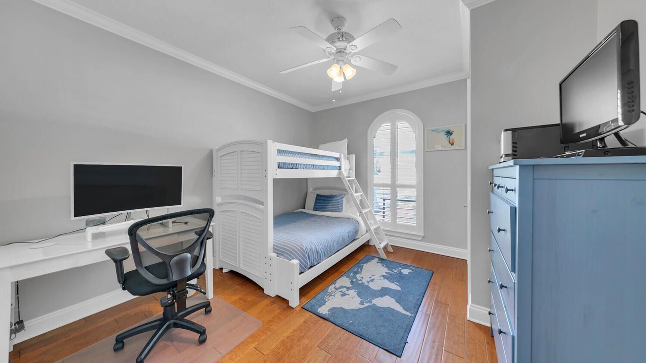 Photo of Bedroom in Seacrest