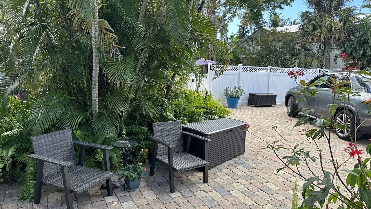 Photo of Patio Balcony in Old Naples
