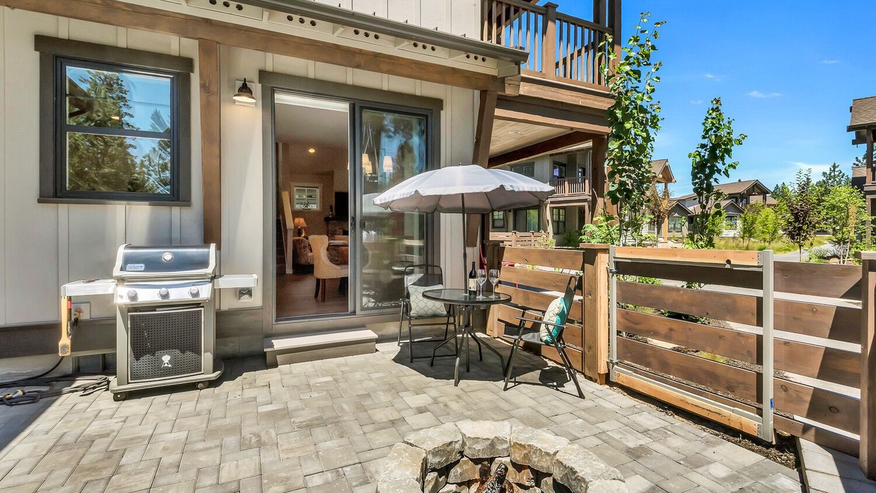 Photo of Outdoor in Century West