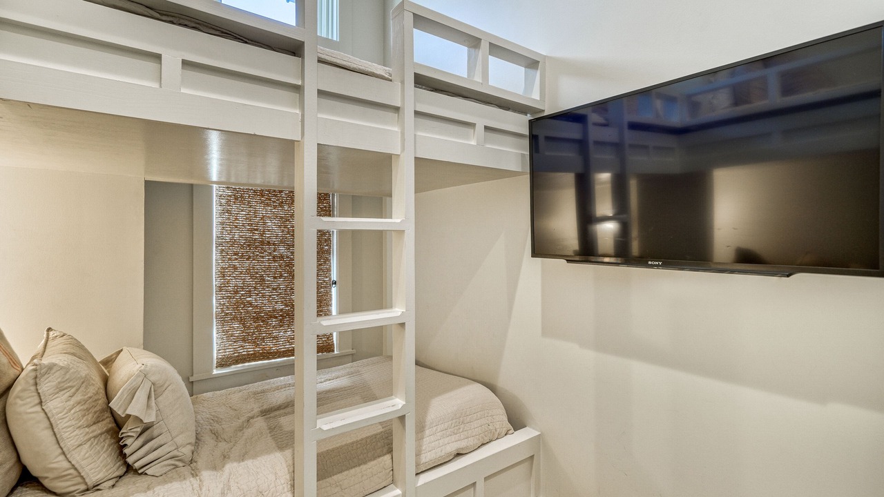 Photo of Bedroom in Rosemary Beach