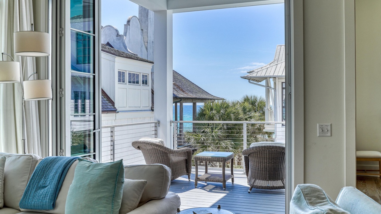 Photo of Livingroom in Rosemary Beach