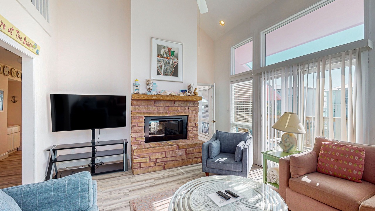 Photo of Livingroom in Gulf Trace