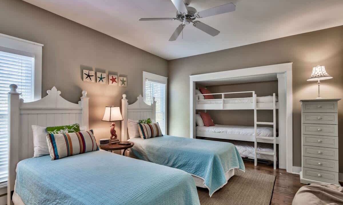 Photo of Bedroom in Cottage District