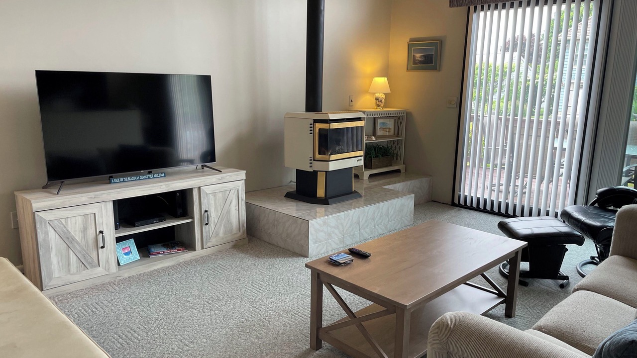Photo of Livingroom in York Beach