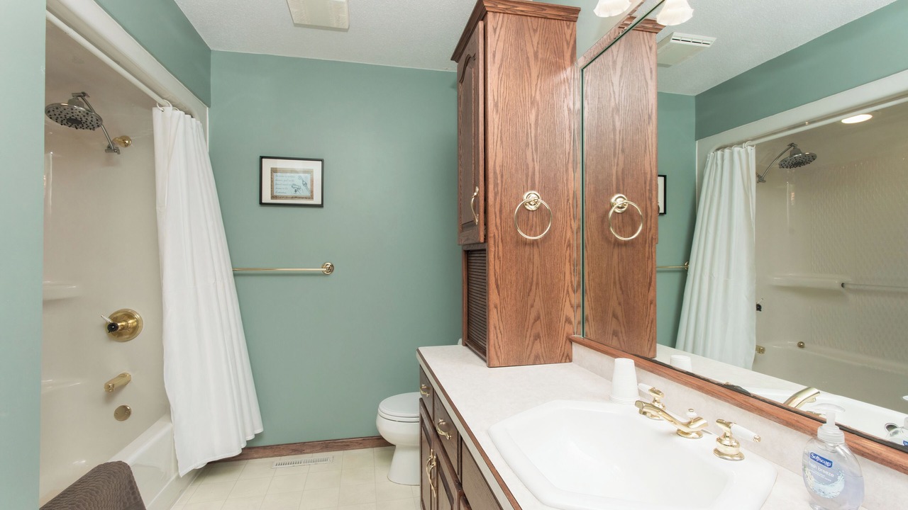 Photo of Bathroom in Alexandria