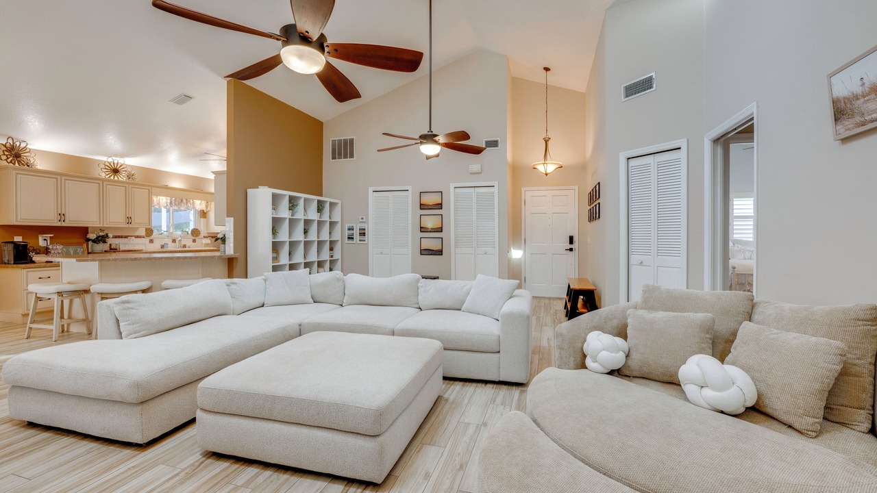 Photo of Livingroom in Port Orange