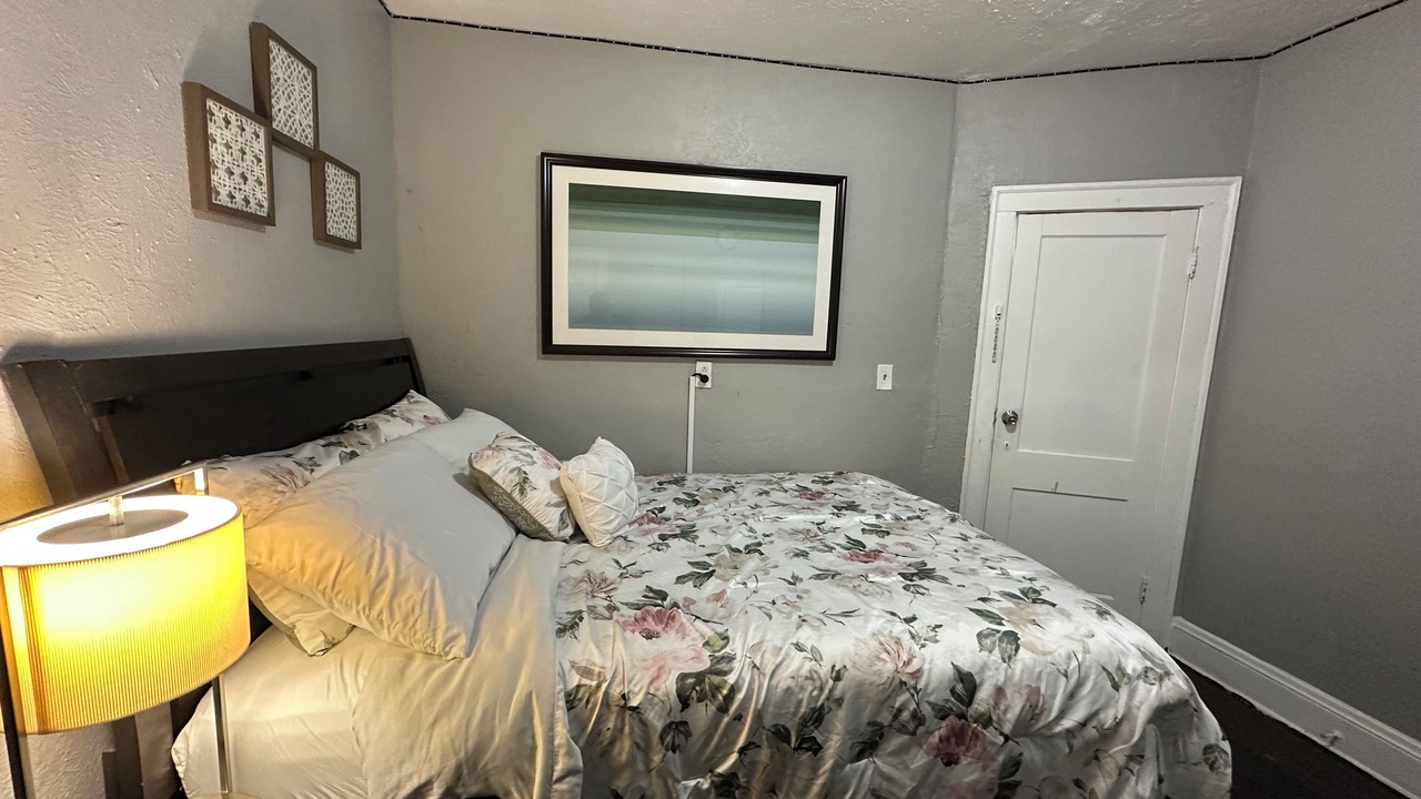 Photo of Bedroom in Cleveland