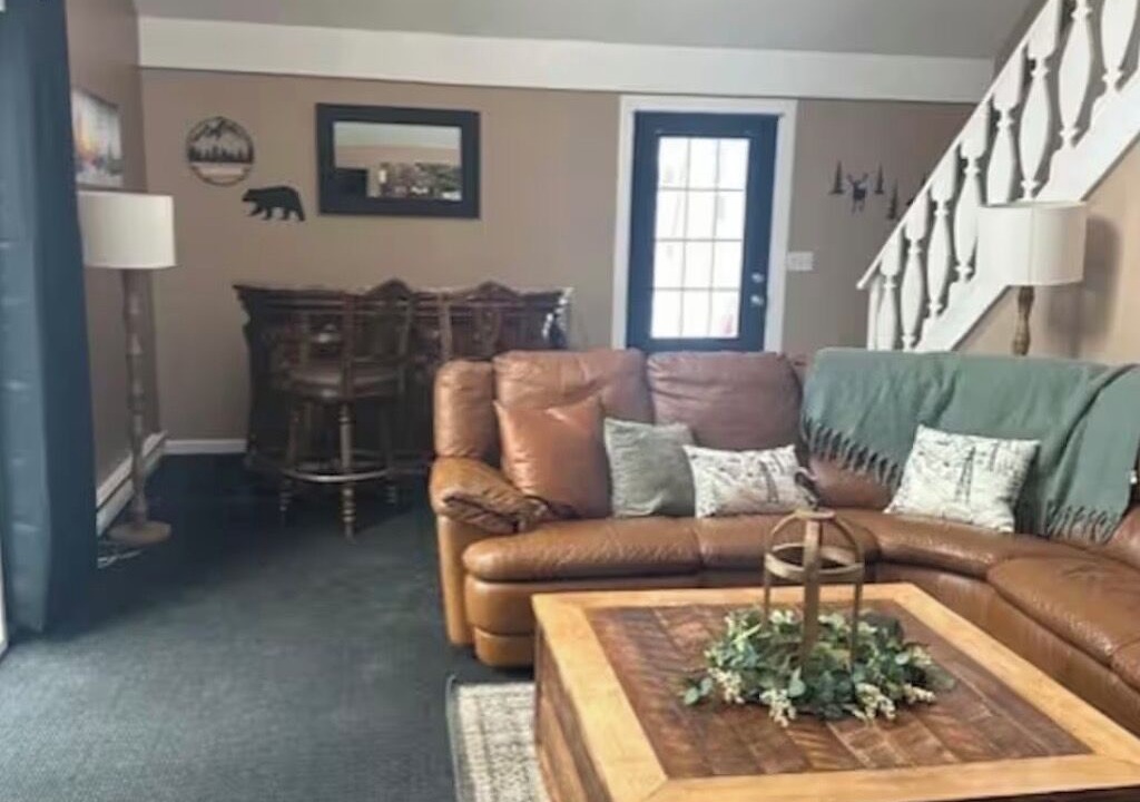 Photo of Livingroom in Stambaugh